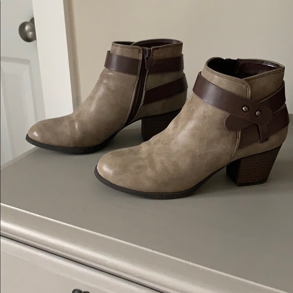 Pleather booties - Picture 3 of 3